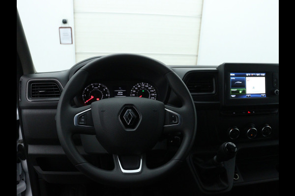 Renault Master T33 2.3 dCi 135PK L2H2 Comfort / NAVIGATIE / CRUISE CONTROL / PARKEERSENSOREN