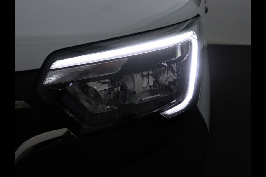 Renault Master T33 2.3 dCi 135PK L2H2 Comfort / NAVIGATIE / CRUISE CONTROL / PARKEERSENSOREN