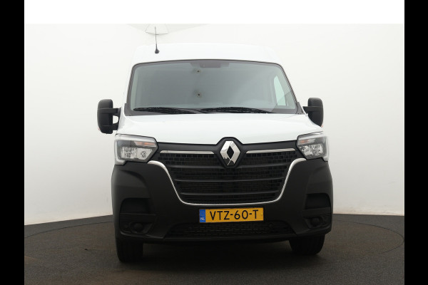 Renault Master T33 2.3 dCi 135PK L2H2 Comfort / NAVIGATIE / CRUISE CONTROL / PARKEERSENSOREN