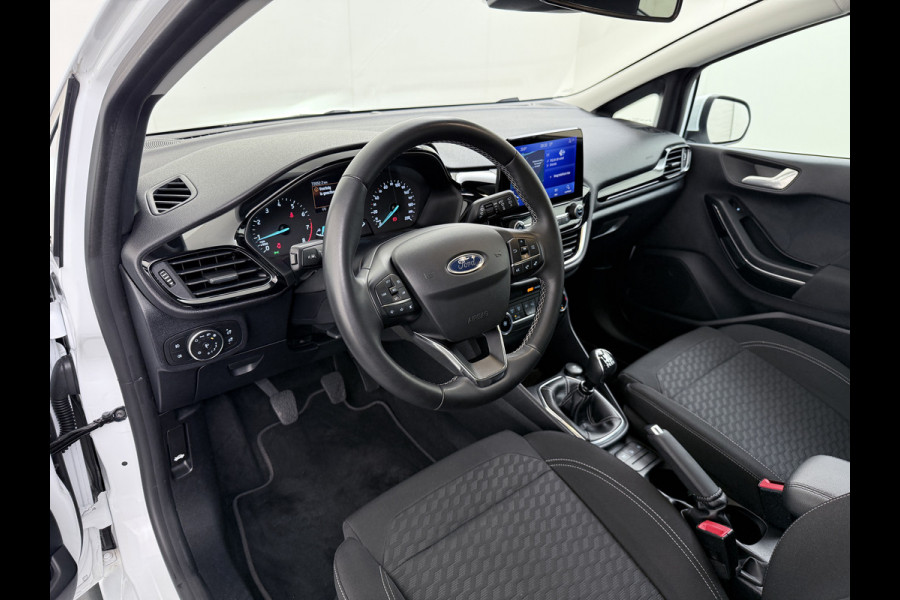 Ford Fiesta T 125PK Hybrid Titanium X Apple Carplay Android Auto Navi Bordherkenning Camera Ecc Cruise Control Pdc Lmv Privacy Glas Led Ford Sync 3 Keyless Bluetooth DAB+ 1e Eigenaar Origineel Nederlandse Auto € 26000 nieuw!
