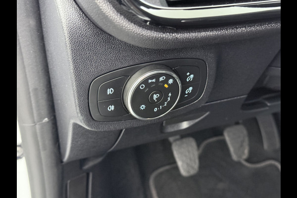Ford Fiesta T 125PK Hybrid Titanium X Apple Carplay Android Auto Navi Bordherkenning Camera Ecc Cruise Control Pdc Lmv Privacy Glas Led Ford Sync 3 Keyless Bluetooth DAB+ 1e Eigenaar Origineel Nederlandse Auto € 26000 nieuw!