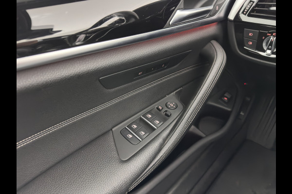 BMW 5 Serie Touring 530d Sportline High Executive Aut. *PANO | LUXURY-LEATHER | FULL-LED | MEMORY-PACK | TOP-VIEW | HEATED-COMFORTSEATS | NAVI-FULLMAP | PRIVACY-GLASS | AMBIENT-LIGHT | ECC | CARPLAY | PDC | TOWBAR | SHIFT-PADDLES | 20"ALU*