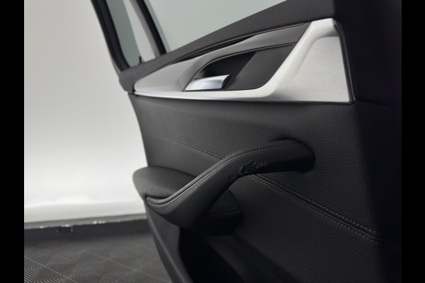 BMW 5 Serie Touring 530d Sportline High Executive Aut. *PANO | LUXURY-LEATHER | FULL-LED | MEMORY-PACK | TOP-VIEW | HEATED-COMFORTSEATS | NAVI-FULLMAP | PRIVACY-GLASS | AMBIENT-LIGHT | ECC | CARPLAY | PDC | TOWBAR | SHIFT-PADDLES | 20"ALU*