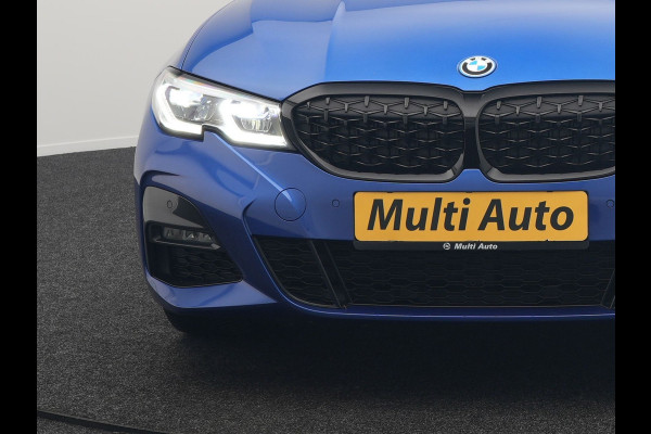 BMW 3 Serie Touring 330e M Sport Plug in Hybrid 293pk Dealer O.H PHEV | Panodak | Adaptive Onderstel | Laser LED | Alcantara Sportstoelen Memory | Head Up | Camera | 19"L.M | Keyless | Apple Carplay | Navigatie | Virtual | DAB |