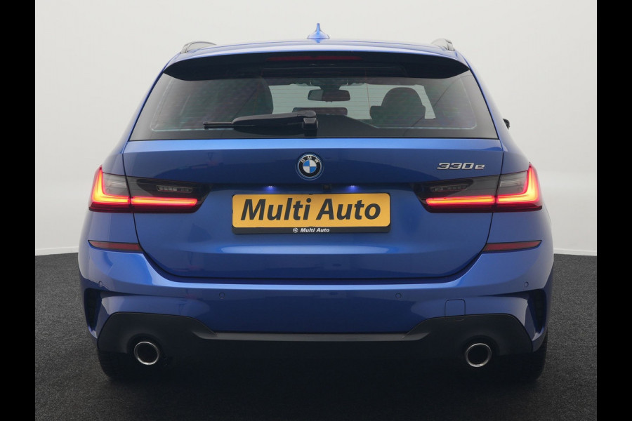 BMW 3 Serie Touring 330e M Sport Plug in Hybrid 293pk Dealer O.H PHEV | Panodak | Adaptive Onderstel | Laser LED | Alcantara Sportstoelen Memory | Head Up | Camera | 19"L.M | Keyless | Apple Carplay | Navigatie | Virtual | DAB |