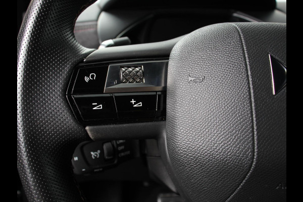 DS DS 3 Crossback 1.2 PureTech 130 PK Automaat Performance Line | Climate Control | Parkeer sensoren Achter | Lichtmetalen velgen