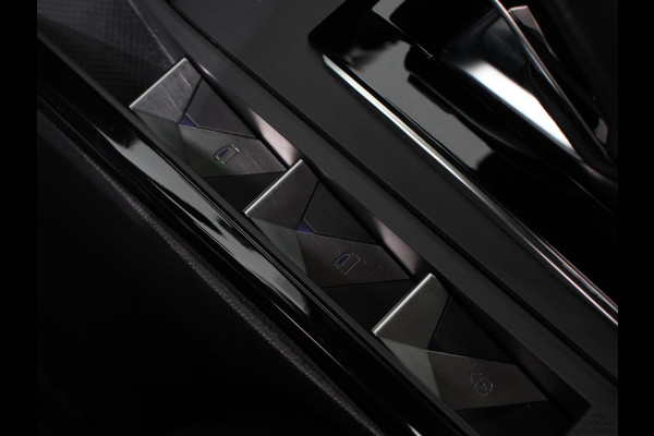 DS DS 3 Crossback 1.2 PureTech 130 PK Automaat Performance Line | Climate Control | Parkeer sensoren Achter | Lichtmetalen velgen