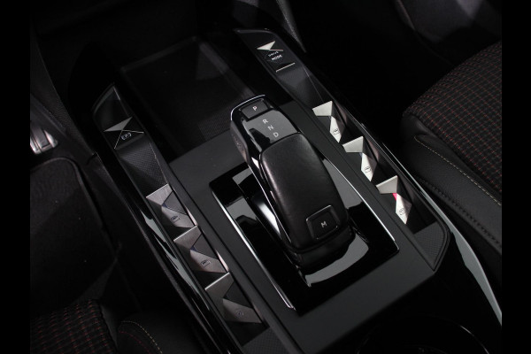 DS DS 3 Crossback 1.2 PureTech 130 PK Automaat Performance Line | Climate Control | Parkeer sensoren Achter | Lichtmetalen velgen