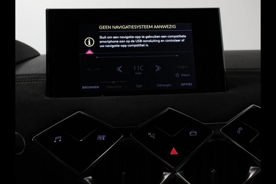 DS DS 3 Crossback 1.2 PureTech 130 PK Automaat Performance Line | Climate Control | Parkeer sensoren Achter | Lichtmetalen velgen