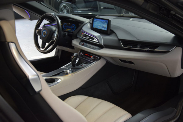 BMW i8 1.5 Dealer onderhouden|Org.NL|Navi|Leder|MARGE