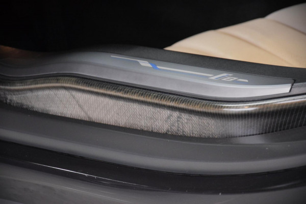 BMW i8 1.5 Dealer onderhouden|Org.NL|Navi|Leder|MARGE