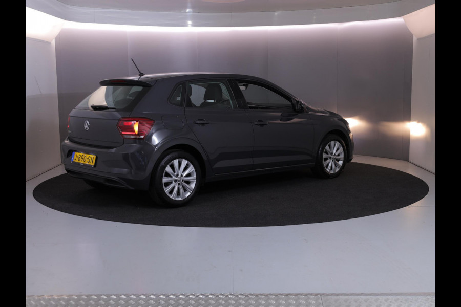 Volkswagen Polo 1.0 TSI Highline 95 pk Automaat (DSG) | Navigatie via App | Parkeersensoren | Achteruitrijcamera | Adaptieve cruise control | Voll. digitaal instrumentenpaneel |