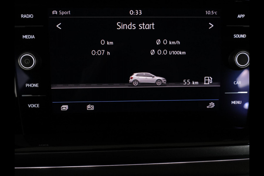 Volkswagen Polo 1.0 TSI Highline 95 pk Automaat (DSG) | Navigatie via App | Parkeersensoren | Achteruitrijcamera | Adaptieve cruise control | Voll. digitaal instrumentenpaneel |