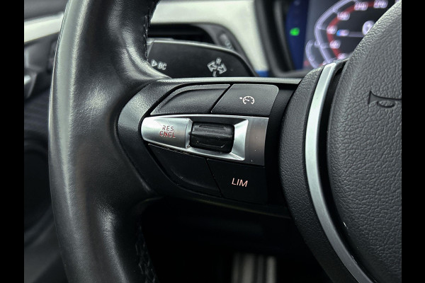 BMW X1 XDrive20i High Executive M-Sport (Goed OnderH, Navi, Camera, Parkeersensoren, StoelV, Climate Control, Cruise Control, Etc)