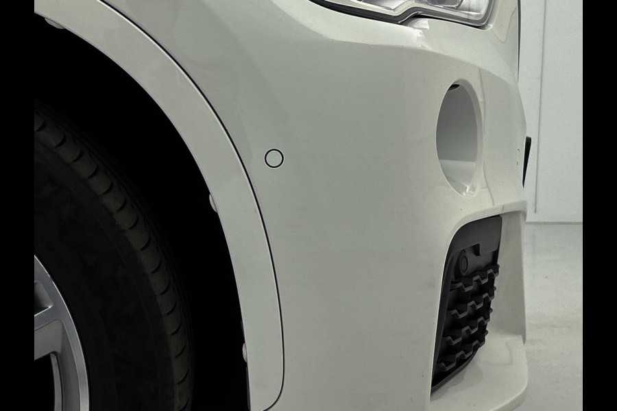 BMW X1 XDrive20i High Executive M-Sport (Goed OnderH, Navi, Camera, Parkeersensoren, StoelV, Climate Control, Cruise Control, Etc)