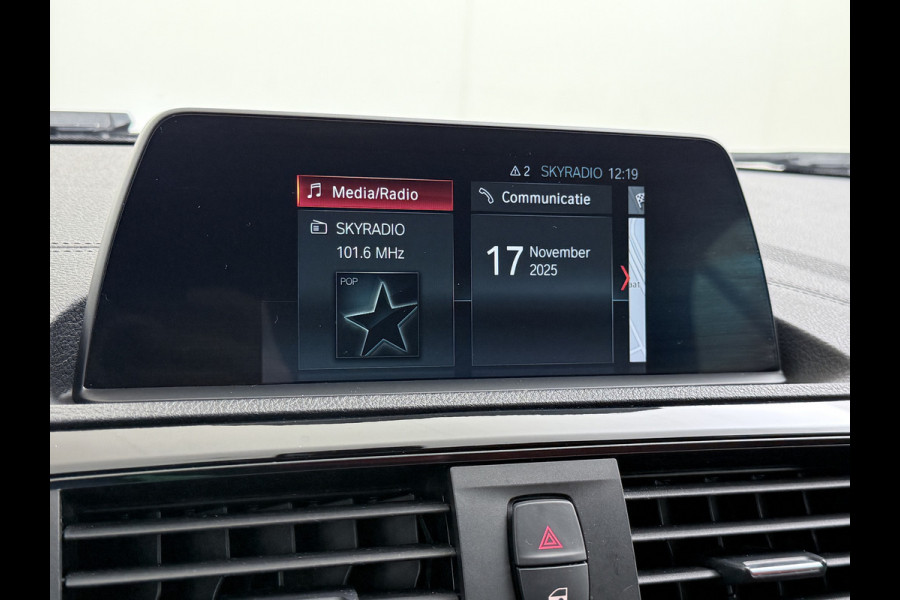 BMW 2 Serie Cabrio 218I 136pk AUT-8 Leer+Verwarmd Navi Connected-Drive Ecc Cruise Control Pdc High Executive Sport Led Bluetooth Licht-Regensensor Sportstoelen WiFi v.b 46.000 nieuw