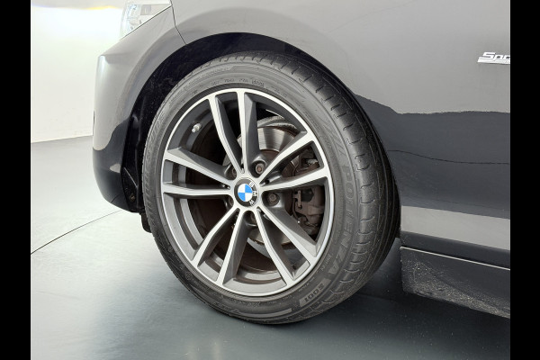 BMW 2 Serie Cabrio 218I 136pk AUT-8 Leer+Verwarmd Navi Connected-Drive Ecc Cruise Control Pdc High Executive Sport Led Bluetooth Licht-Regensensor Sportstoelen WiFi v.b 46.000 nieuw