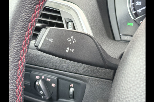 BMW 2 Serie Cabrio 218I 136pk AUT-8 Leer+Verwarmd Navi Connected-Drive Ecc Cruise Control Pdc High Executive Sport Led Bluetooth Licht-Regensensor Sportstoelen WiFi v.b 46.000 nieuw