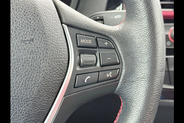 BMW 2 Serie Cabrio 218I 136pk AUT-8 Leer+Verwarmd Navi Connected-Drive Ecc Cruise Control Pdc High Executive Sport Led Bluetooth Licht-Regensensor Sportstoelen WiFi v.b 46.000 nieuw