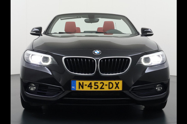 BMW 2 Serie Cabrio 218I 136pk AUT-8 Leer+Verwarmd Navi Connected-Drive Ecc Cruise Control Pdc High Executive Sport Led Bluetooth Licht-Regensensor Sportstoelen WiFi v.b 46.000 nieuw