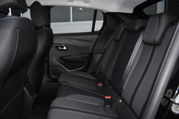 Peugeot 208 1.2 PureTech 100PK Allure Pack | Camera | Carplay | 3D dashboard | LED | Incl. garantie