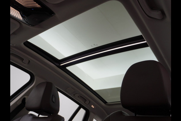 BMW iX3 80kWh Pano-Dak Leer+Elektr.-verst.360°Camera Adap.Cruise Apple Carplay Android Auto Navi High Executive Ecc Harman&Kardon®-Surro Stoelverwarming Parkeer+Achteruitrij assistent Led Origineel Nederlandse Auto Zeer compleet! €73.000 nieuw!