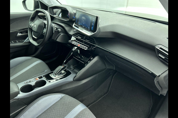 Peugeot 2008 1.2 PureTech 130pk Automaat Allure | Navigatie | Climate Control | Cruise Control | PDC V+A | Camera | Full LED | 17" LM Velgen | Stoelverwarming