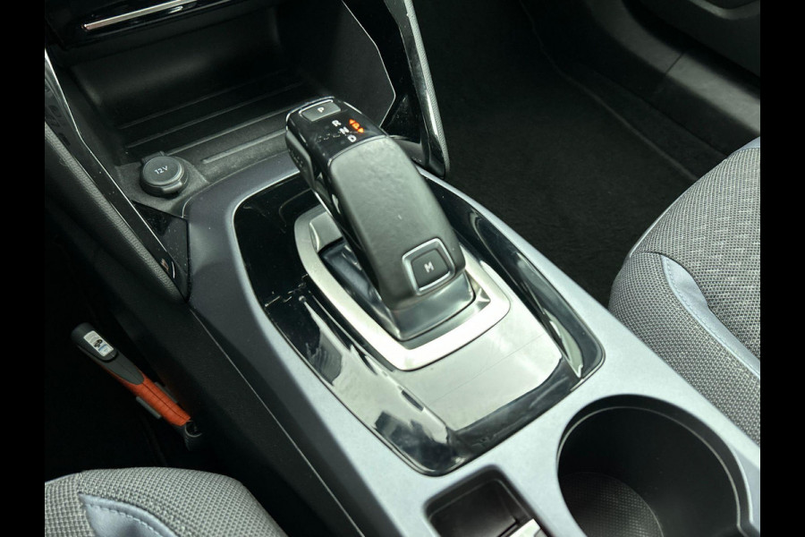 Peugeot 2008 1.2 PureTech 130pk Automaat Allure | Navigatie | Climate Control | Cruise Control | PDC V+A | Camera | Full LED | 17" LM Velgen | Stoelverwarming