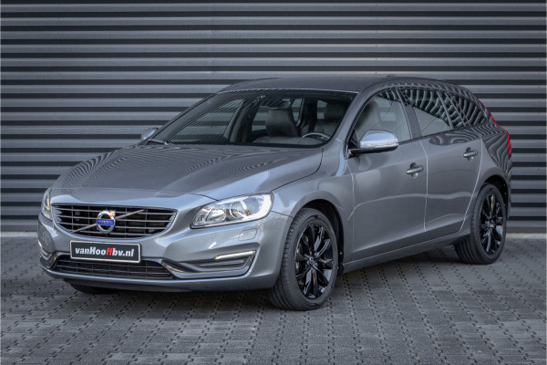 Volvo V60 T3 Polar+ Dynamic Xenon- stoelverwarming