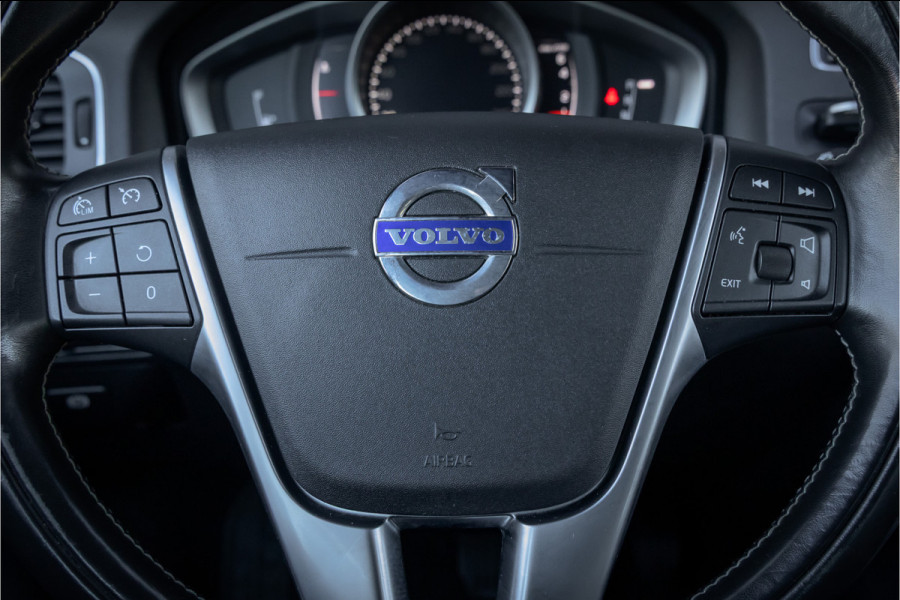 Volvo V60 T3 Polar+ Dynamic Xenon- stoelverwarming