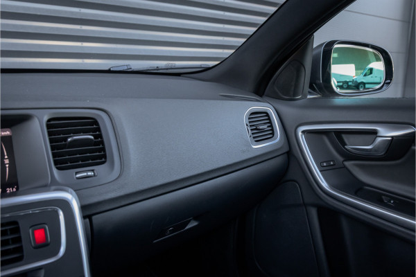 Volvo V60 T3 Polar+ Dynamic Xenon- stoelverwarming