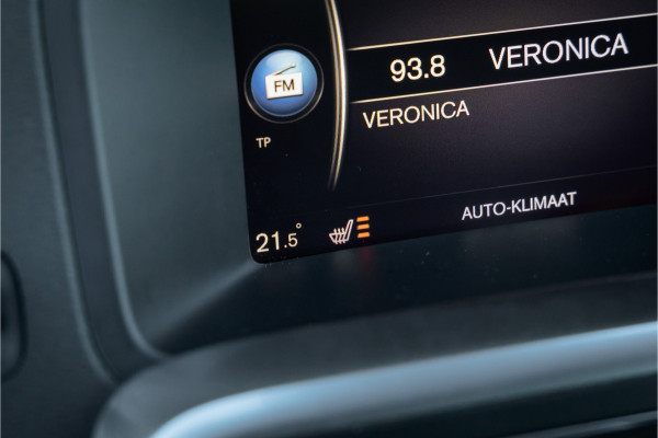 Volvo V60 T3 Polar+ Dynamic Xenon- stoelverwarming