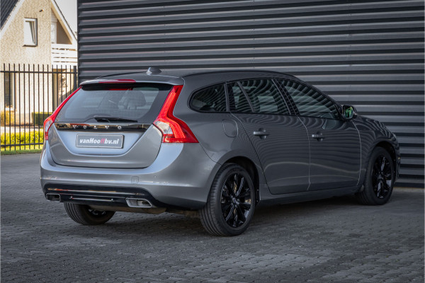 Volvo V60 T3 Polar+ Dynamic Xenon- stoelverwarming