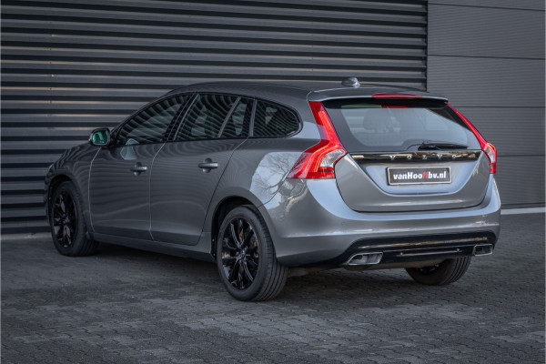Volvo V60 T3 Polar+ Dynamic Xenon- stoelverwarming