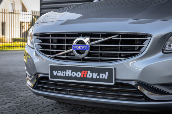 Volvo V60 T3 Polar+ Dynamic Xenon- stoelverwarming