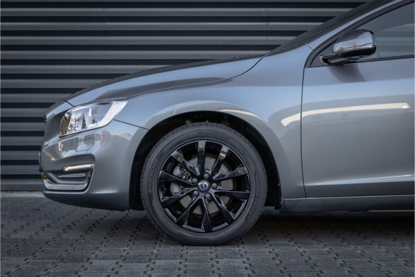 Volvo V60 T3 Polar+ Dynamic Xenon- stoelverwarming