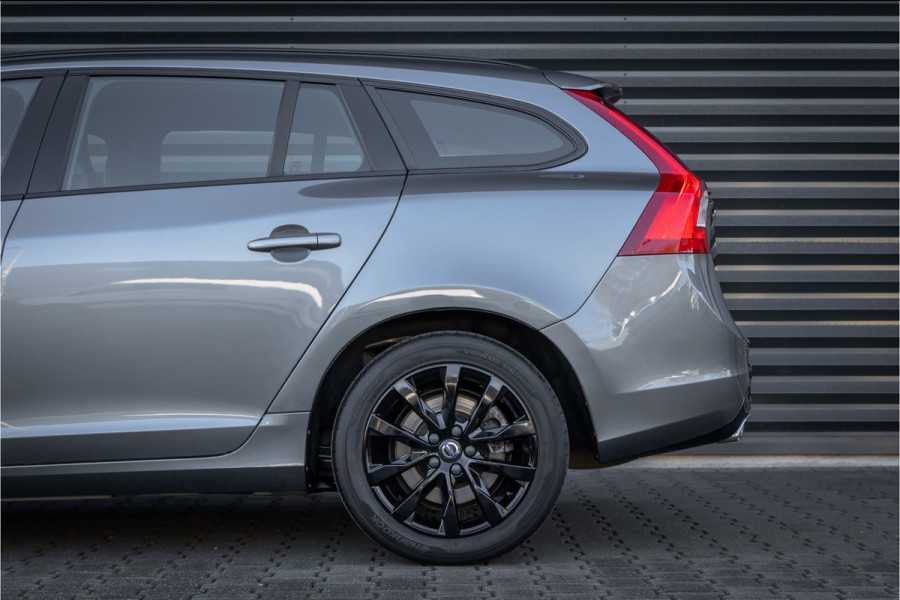 Volvo V60 T3 Polar+ Dynamic Xenon- stoelverwarming