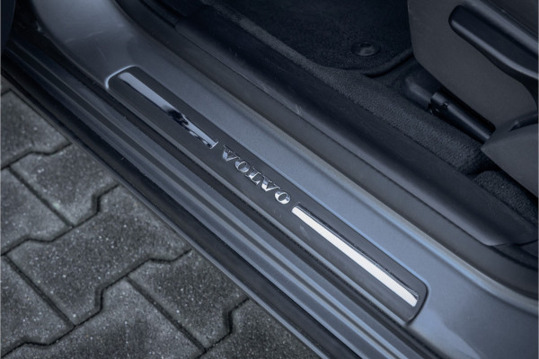 Volvo V60 T3 Polar+ Dynamic Xenon- stoelverwarming
