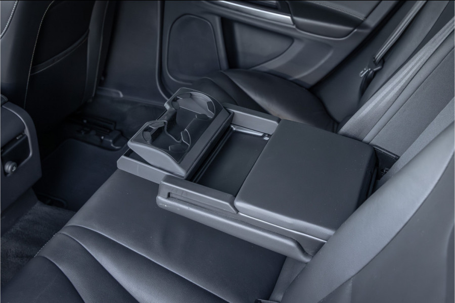 Volvo V60 T3 Polar+ Dynamic Xenon- stoelverwarming