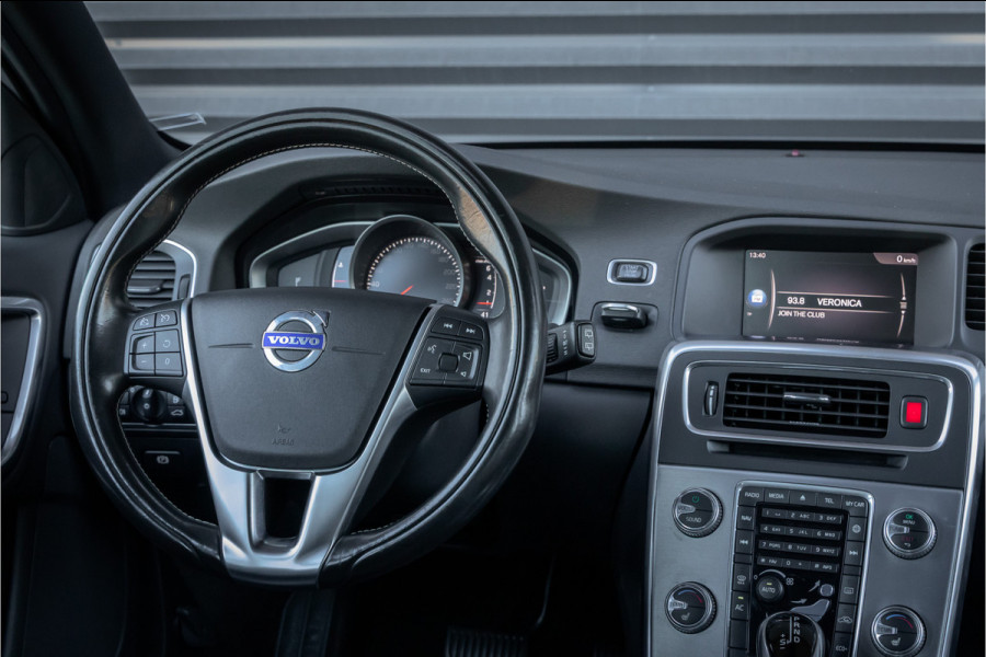 Volvo V60 T3 Polar+ Dynamic Xenon- stoelverwarming
