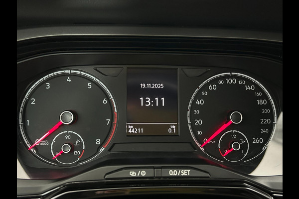 Volkswagen Polo Occasion 1.0 TSI Beats | Grijs | Airco | Tweedehands Volkswagen Polo | Cruisecontrol | Carplay | Stoelverwarming