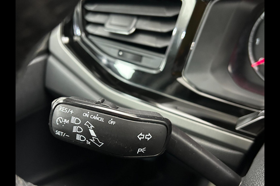 Volkswagen Polo Occasion 1.0 TSI Beats | Grijs | Airco | Tweedehands Volkswagen Polo | Cruisecontrol | Carplay | Stoelverwarming