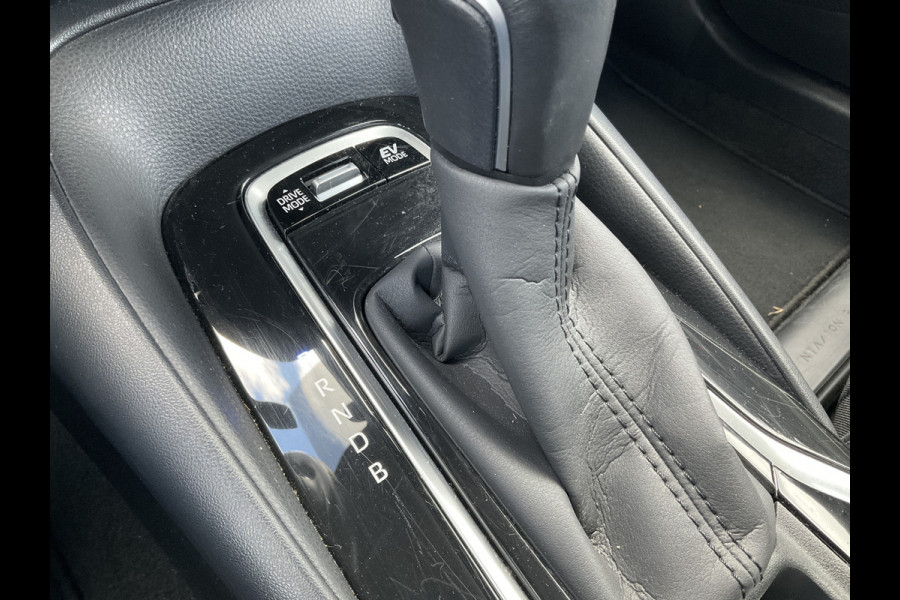 Toyota Corolla Touring Sports 1.8 Hybrid 170pk Navi Camera Carplay Voll.Onderhouden