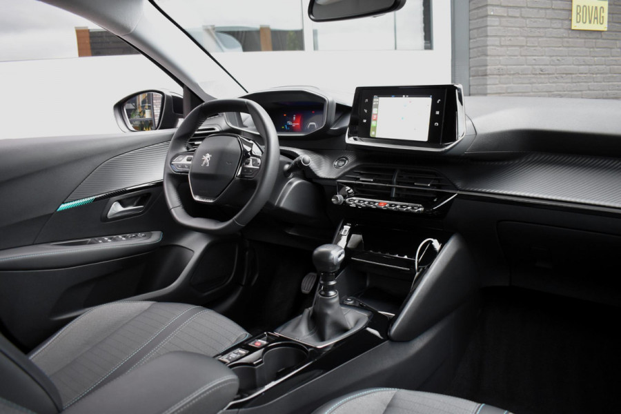 Peugeot 208 1.2 PureTech 100PK Allure Pack | Camera | Carplay | 3D dashboard | LED | Incl. garantie