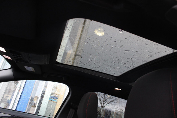 Ford FOCUS Wagon 1.0 EcoBoost Hybrid ST Line X 155pk | Trekhaak afneembaar | Panoramadak | Bang&Olufsen | Adaptive cruise control | Winter Pack | All season banden | Camera