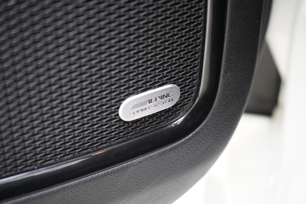 Jeep Compass 4xe 240 Plug-in Hybrid S | Panoramadak | Trekhaak | Leder | Alpine Sound | Memory