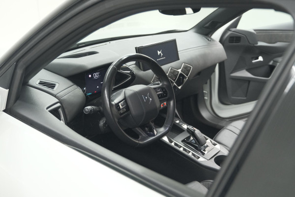 DS Ds 3 Crossback E-Tense So Chic 50 kWh | Allseason Banden | Camera | Dodehoekdetectie | Head-Up Display