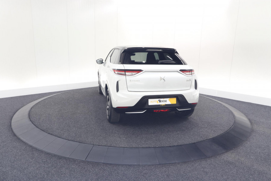 DS Ds 3 Crossback E-Tense So Chic 50 kWh | Allseason Banden | Camera | Dodehoekdetectie | Head-Up Display