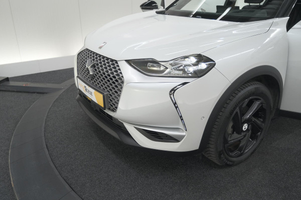 DS Ds 3 Crossback E-Tense So Chic 50 kWh | Allseason Banden | Camera | Dodehoekdetectie | Head-Up Display