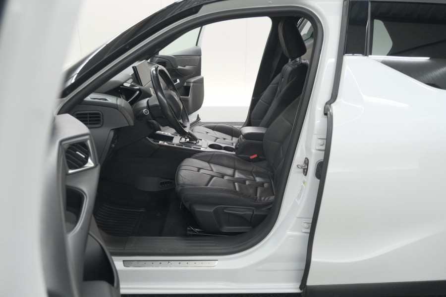 DS Ds 3 Crossback E-Tense So Chic 50 kWh | Allseason Banden | Camera | Dodehoekdetectie | Head-Up Display